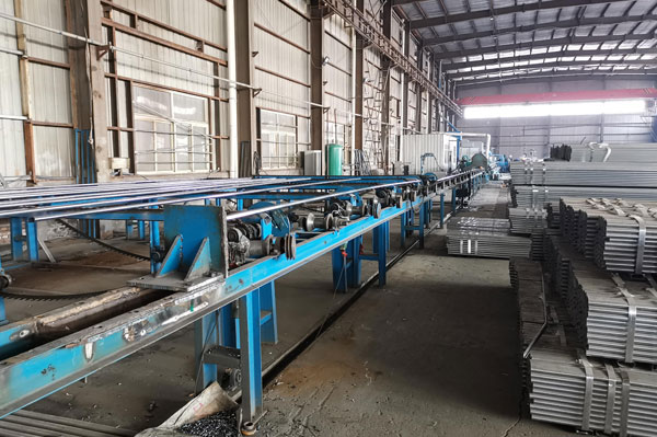 湖北貨梯(ti)廠房廠貌