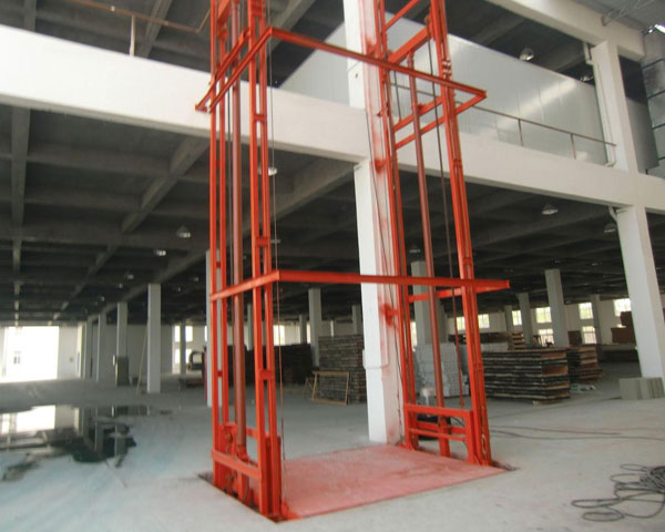 湖北升降(jiàng)機