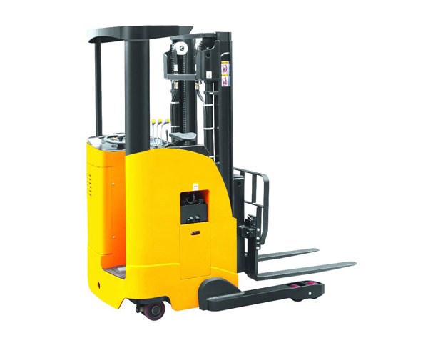 純電動(dòng)叉車